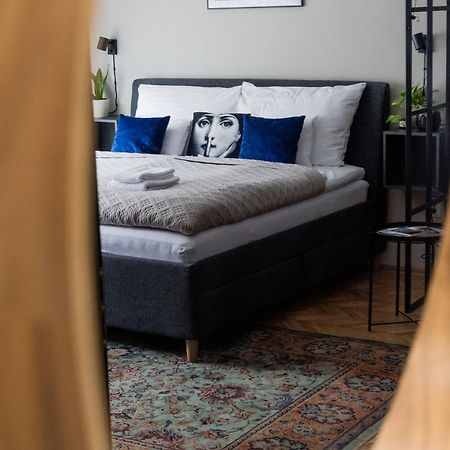 Oazis Apartman Veszprém Buitenkant foto