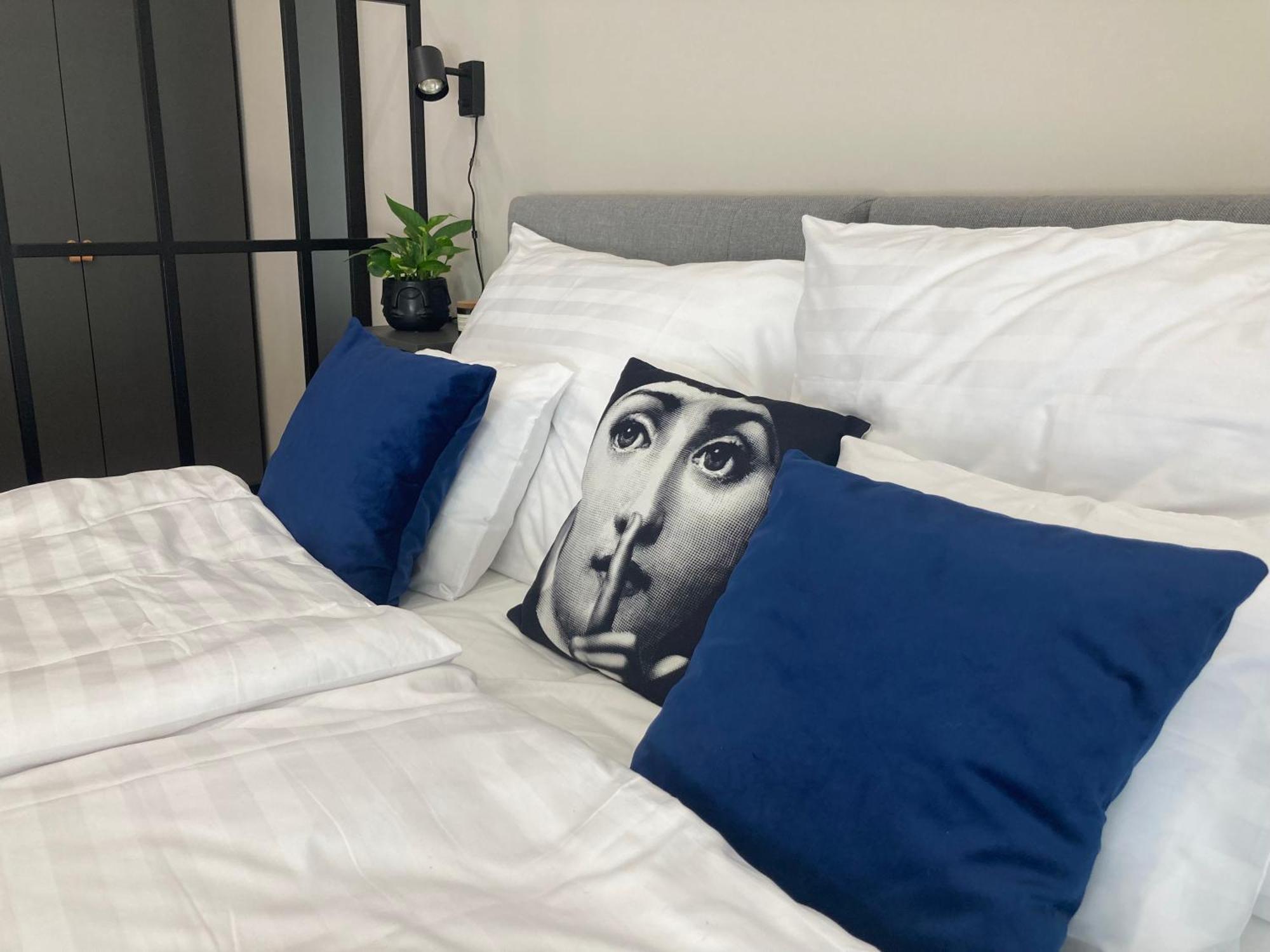 Oazis Apartman Veszprém Buitenkant foto