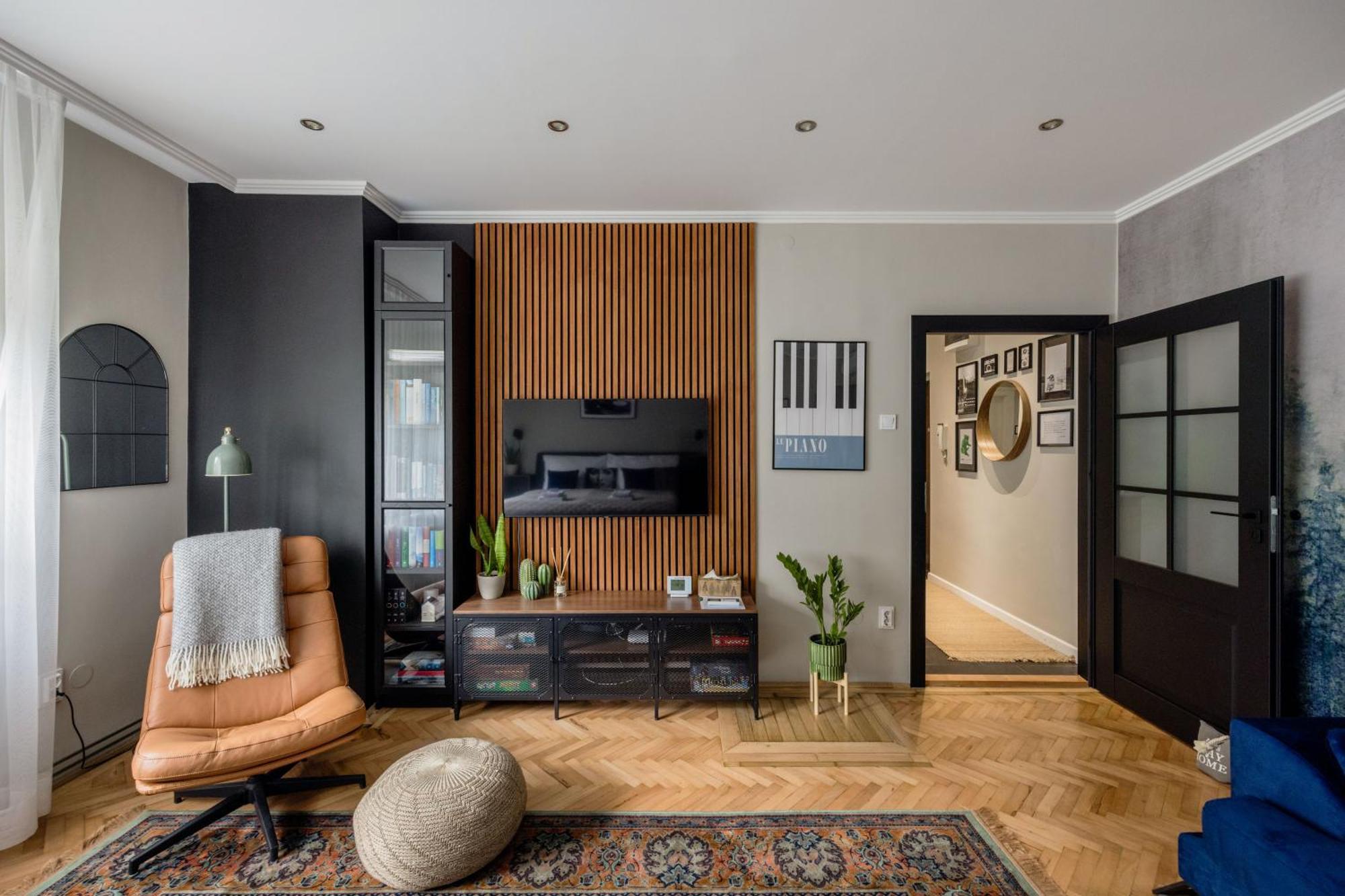 Oazis Apartman Veszprém Buitenkant foto